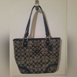 Coach Peyton (Black and Grey)